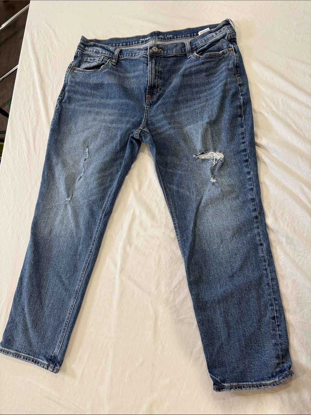 Old Navy Women's Relaxed Fit Distressed Blue Jeans
